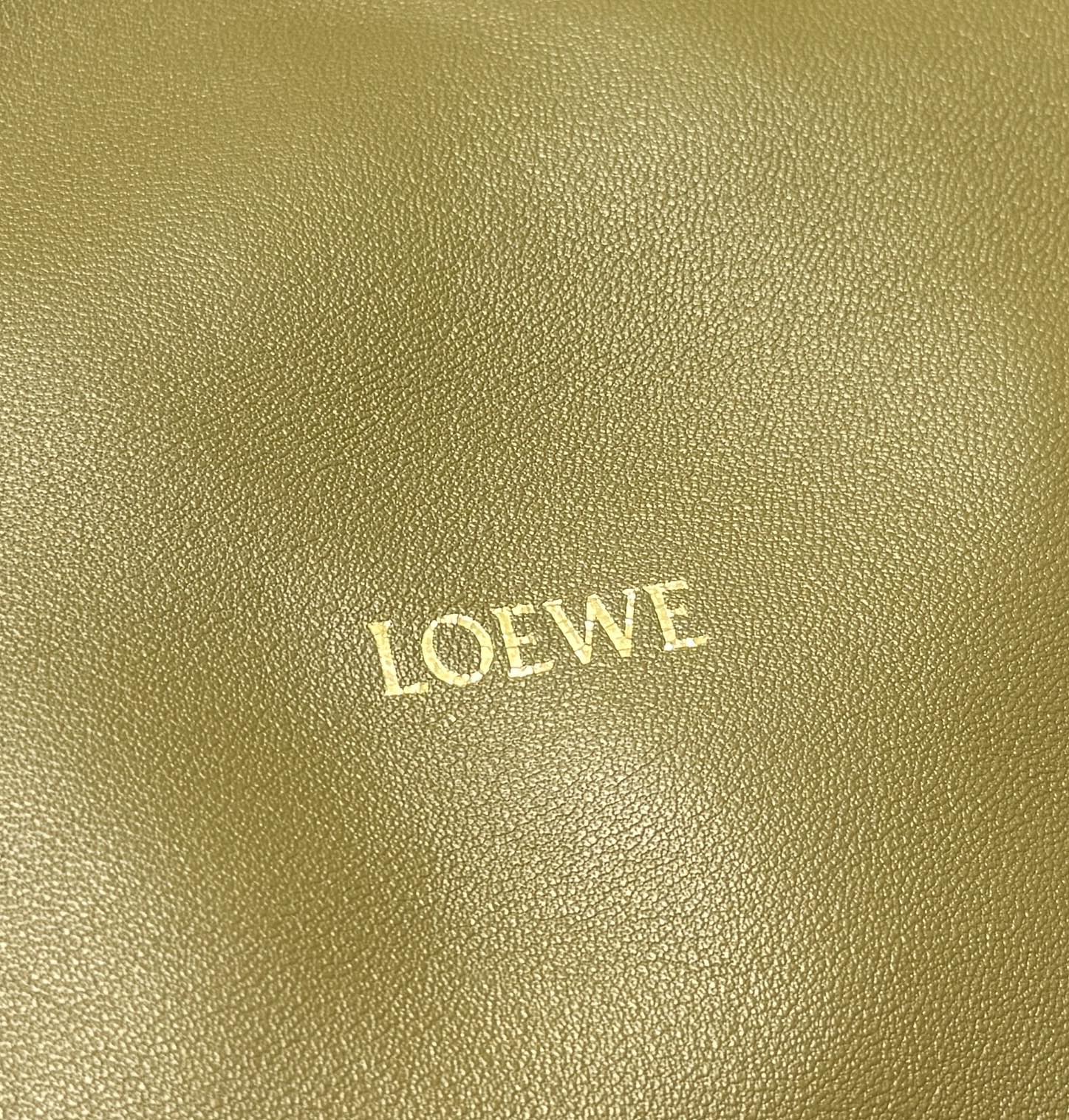 L0ew* squeeze bag-34*33*13.5cm