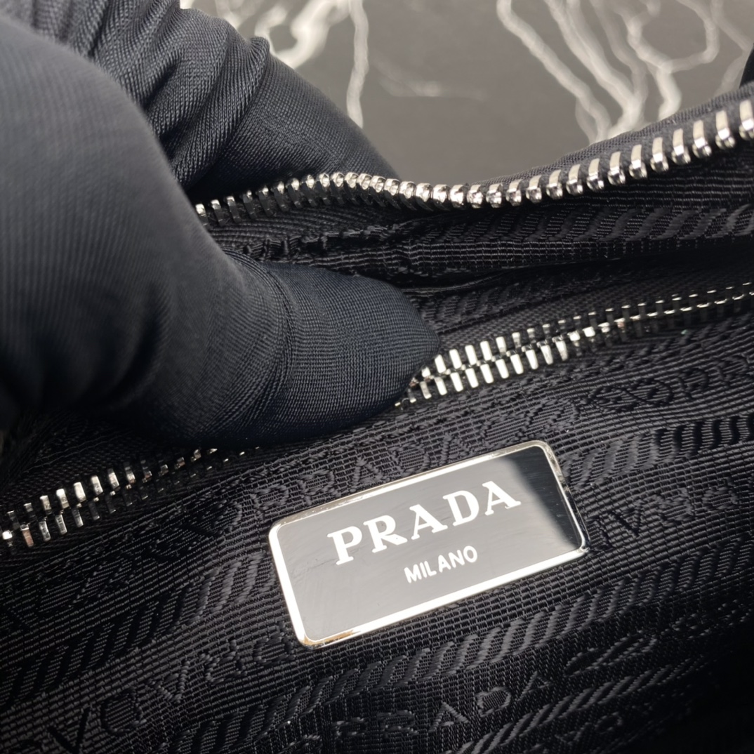 Pra*a 1bc151 re_nylon bag -24*17*7cm