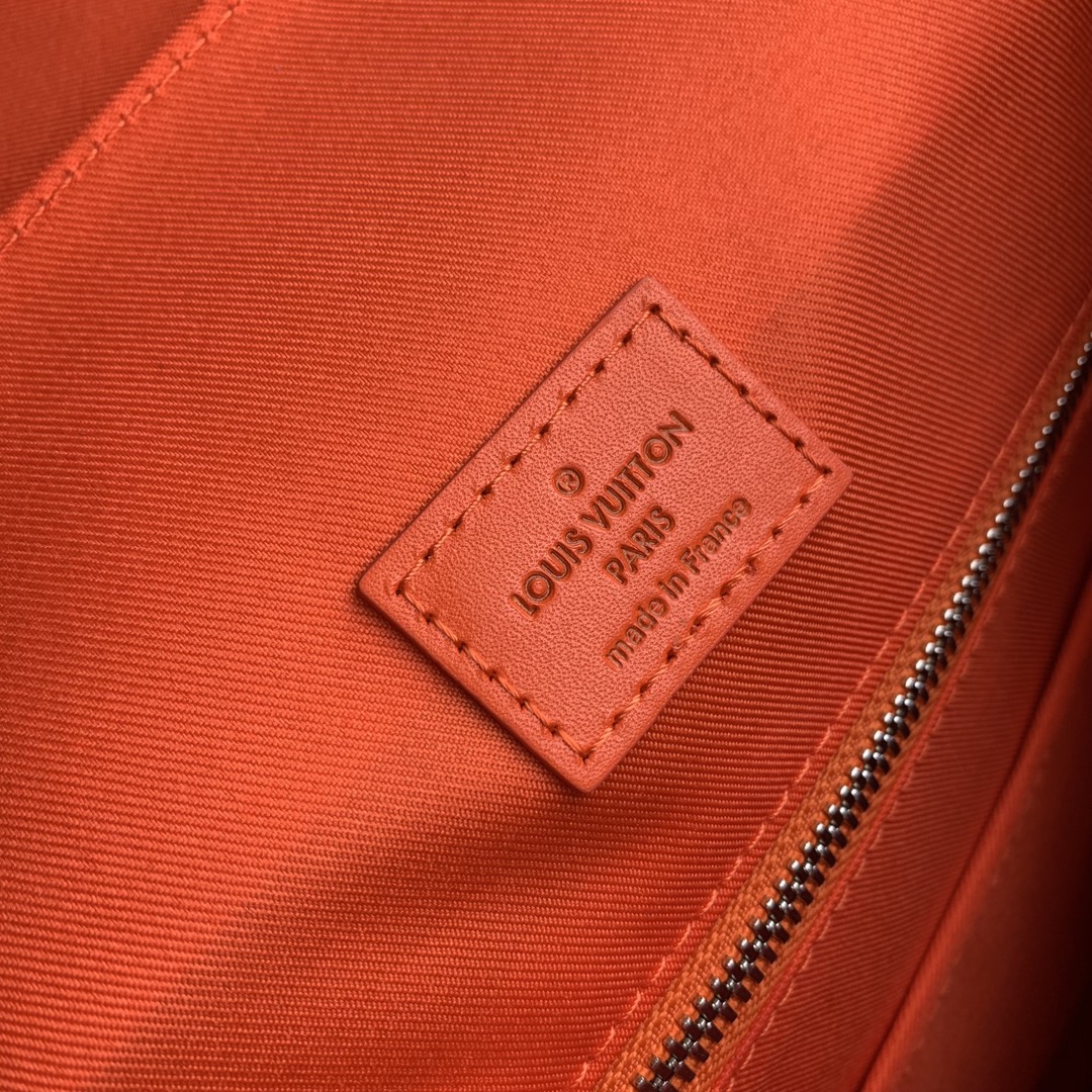 l0*is V*t0n x yk christopher backpack m21978-38*44*21cm