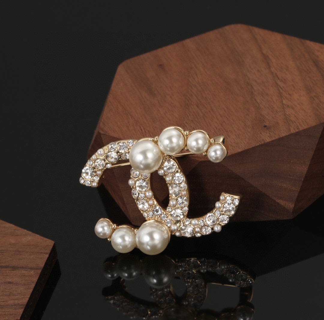 Ch@nel Brooch