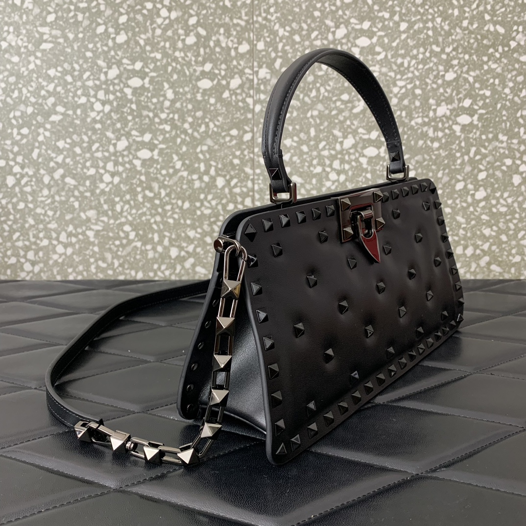 Va1e*ntin0 garavani rockstud 23 bag-28*14*8cm