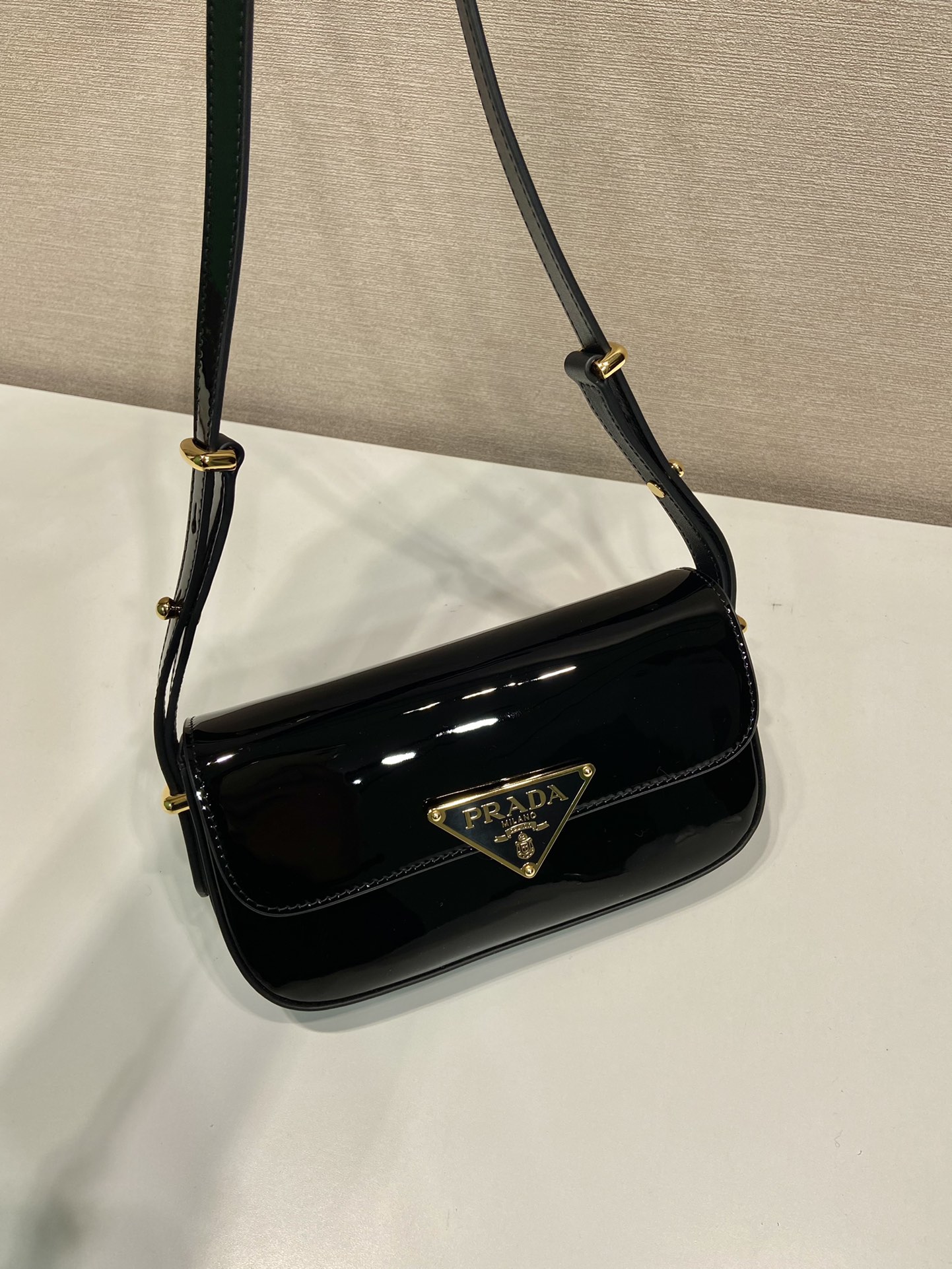 Pra*a patent 1bd339 bag-20.5*10.5*4cm