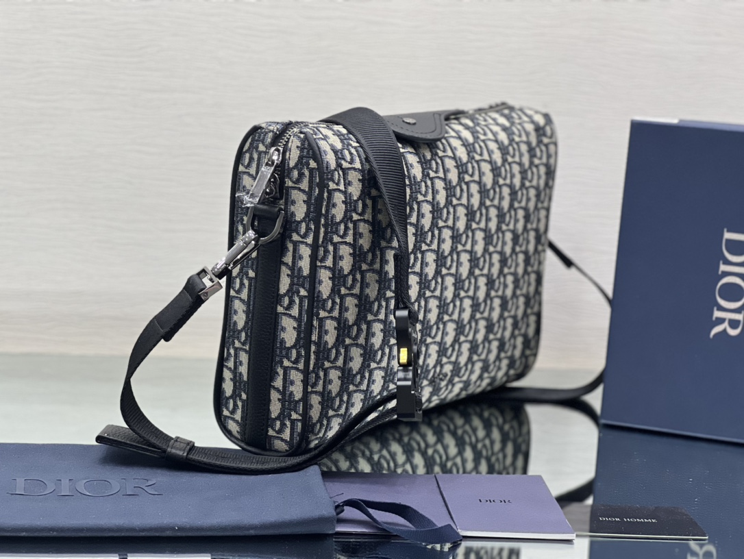 Dio Lingot Bag-29.5 x 21.5 x 7CM
