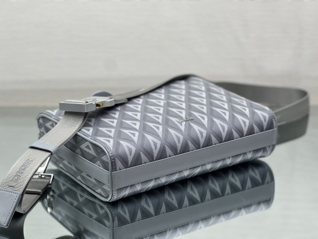 Dio Lingot Bag-29.5 x 21.5 x 7CM
