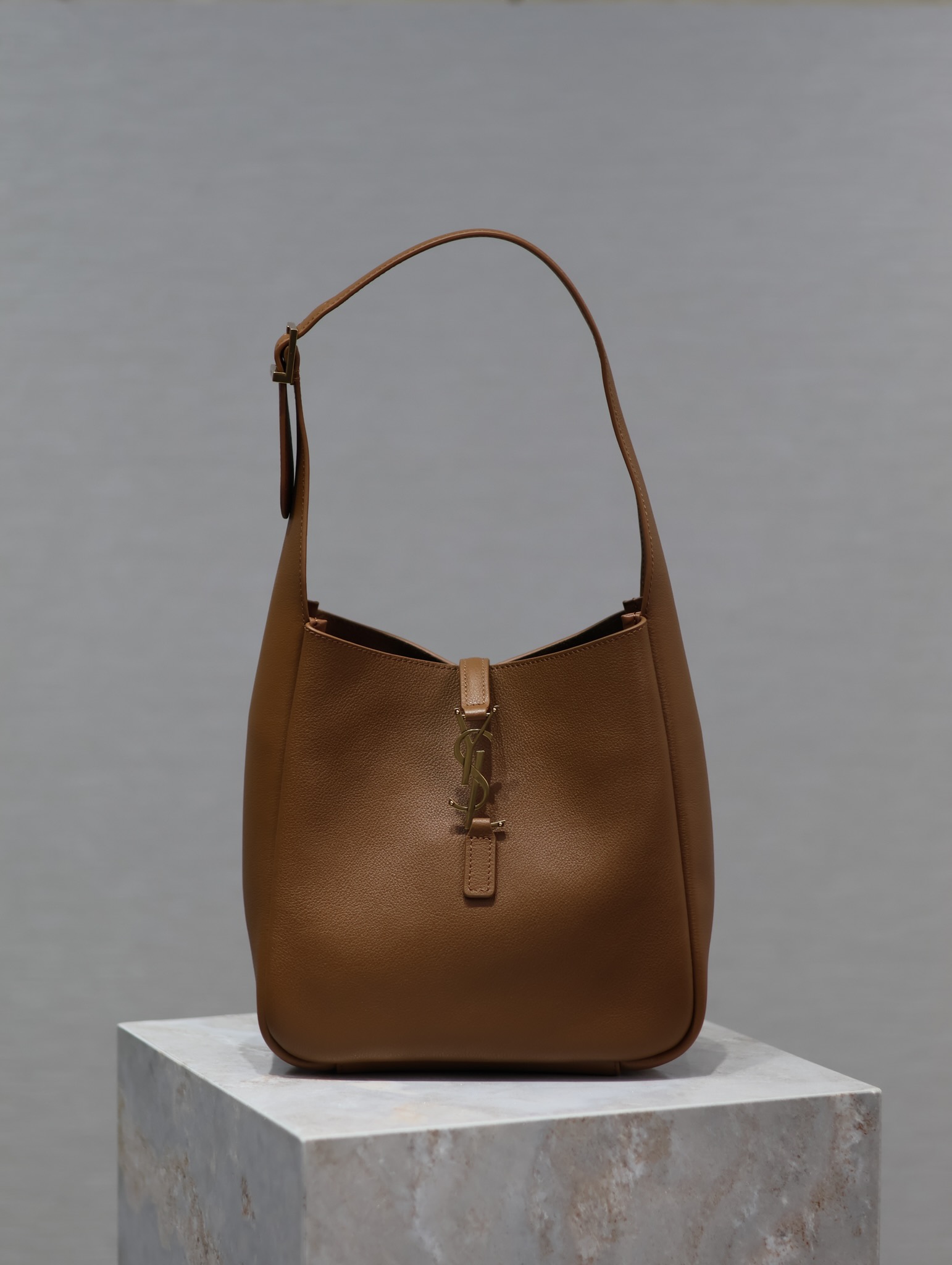 Y*L le5a7 vintage bag-23×22×8.5cm