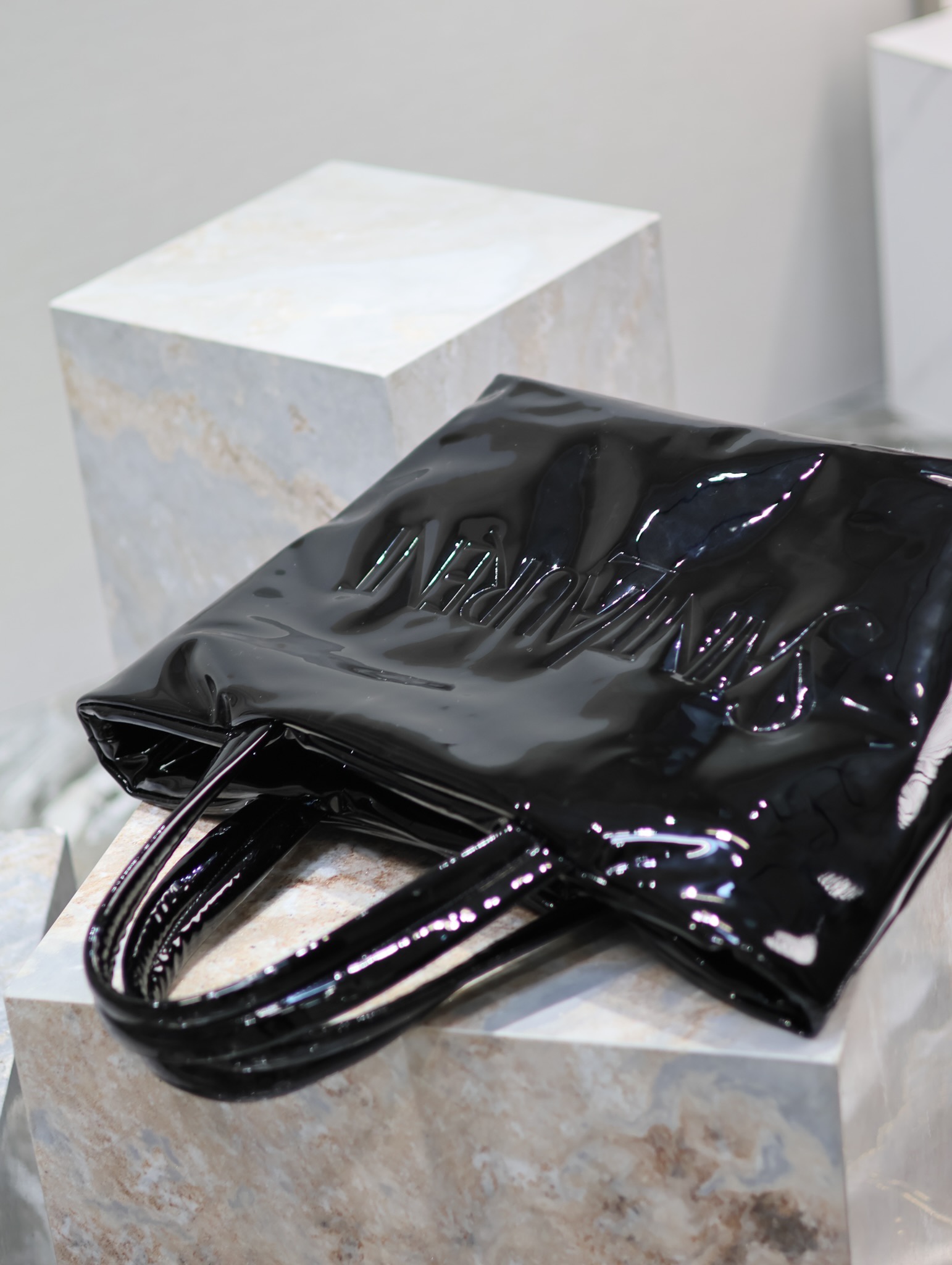 YS L Patent Tote-41-50×43×17CM