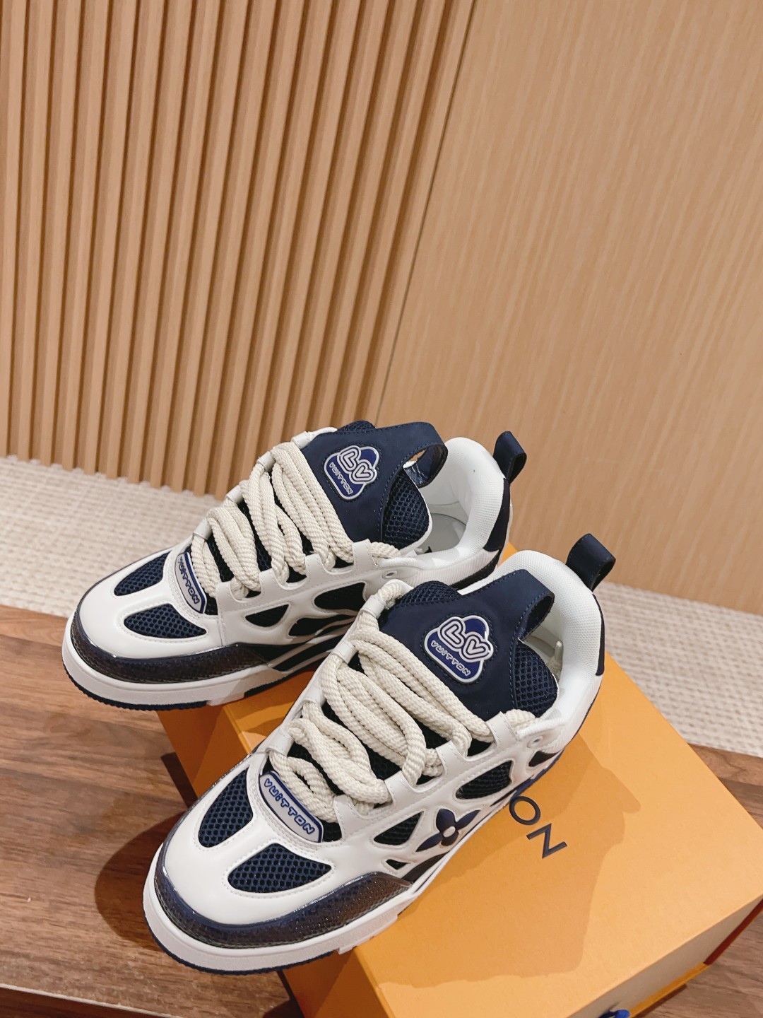 l0*is V*t0n skate sneaker(eu35-45)