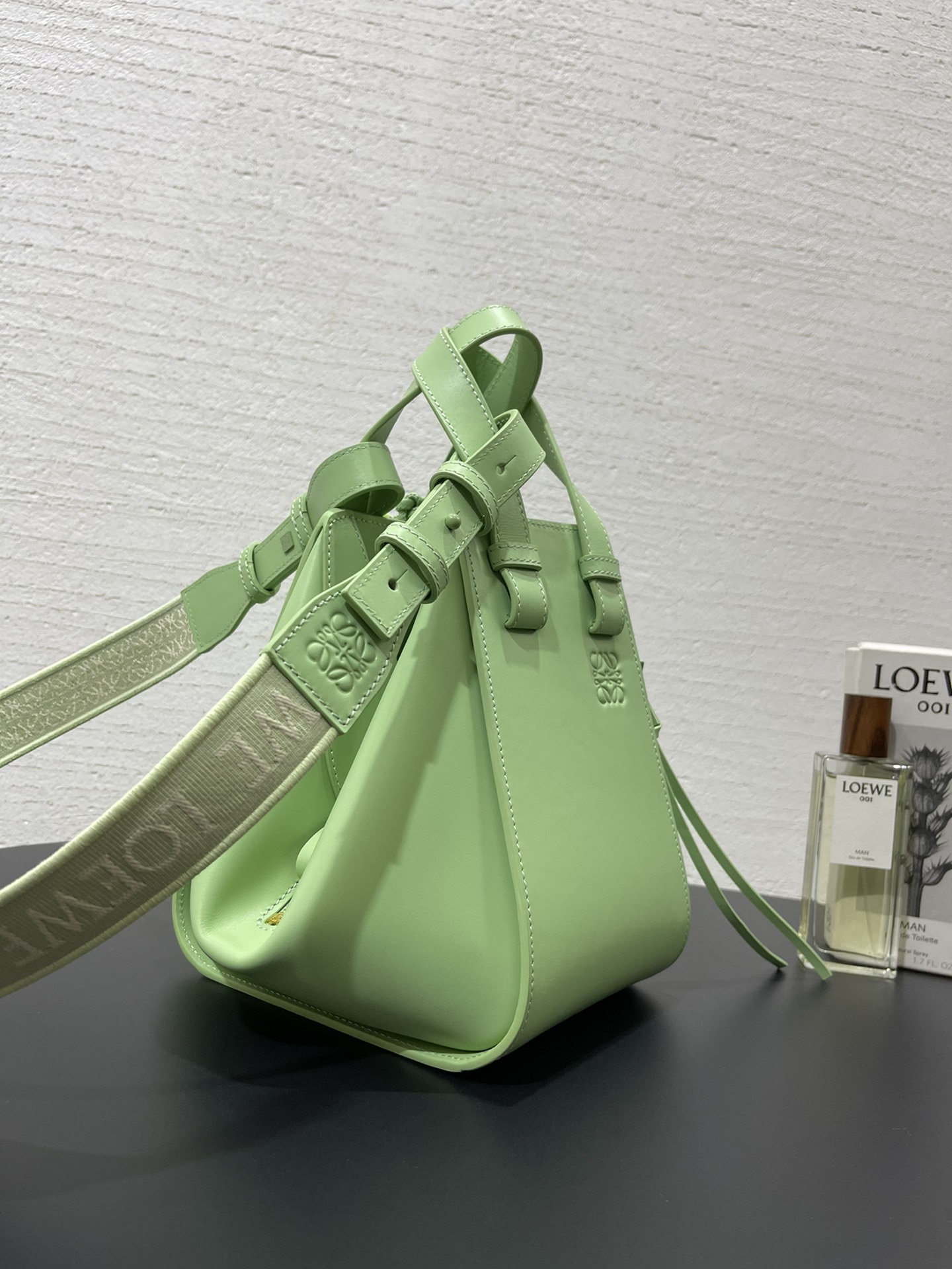 L0ew* hammock bag-20.8*19.5*14.5cm