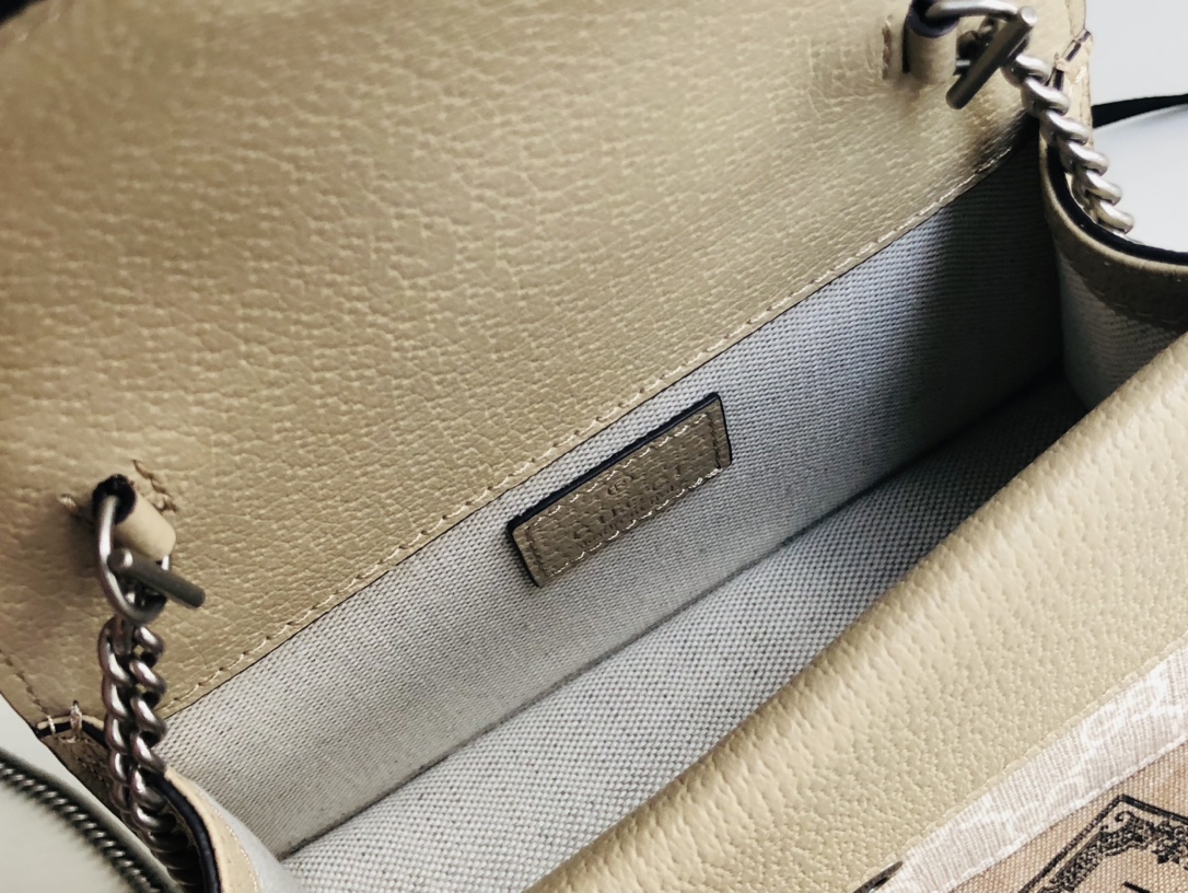 G*u*i dionysus bag-18×12×6cm