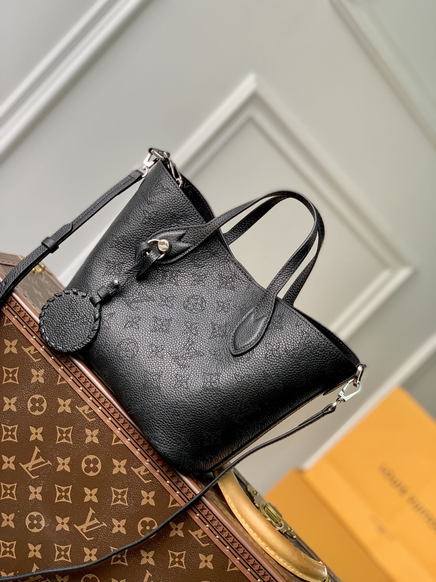 l0*is V*t0n blossom handbags-20*20*12.5cm