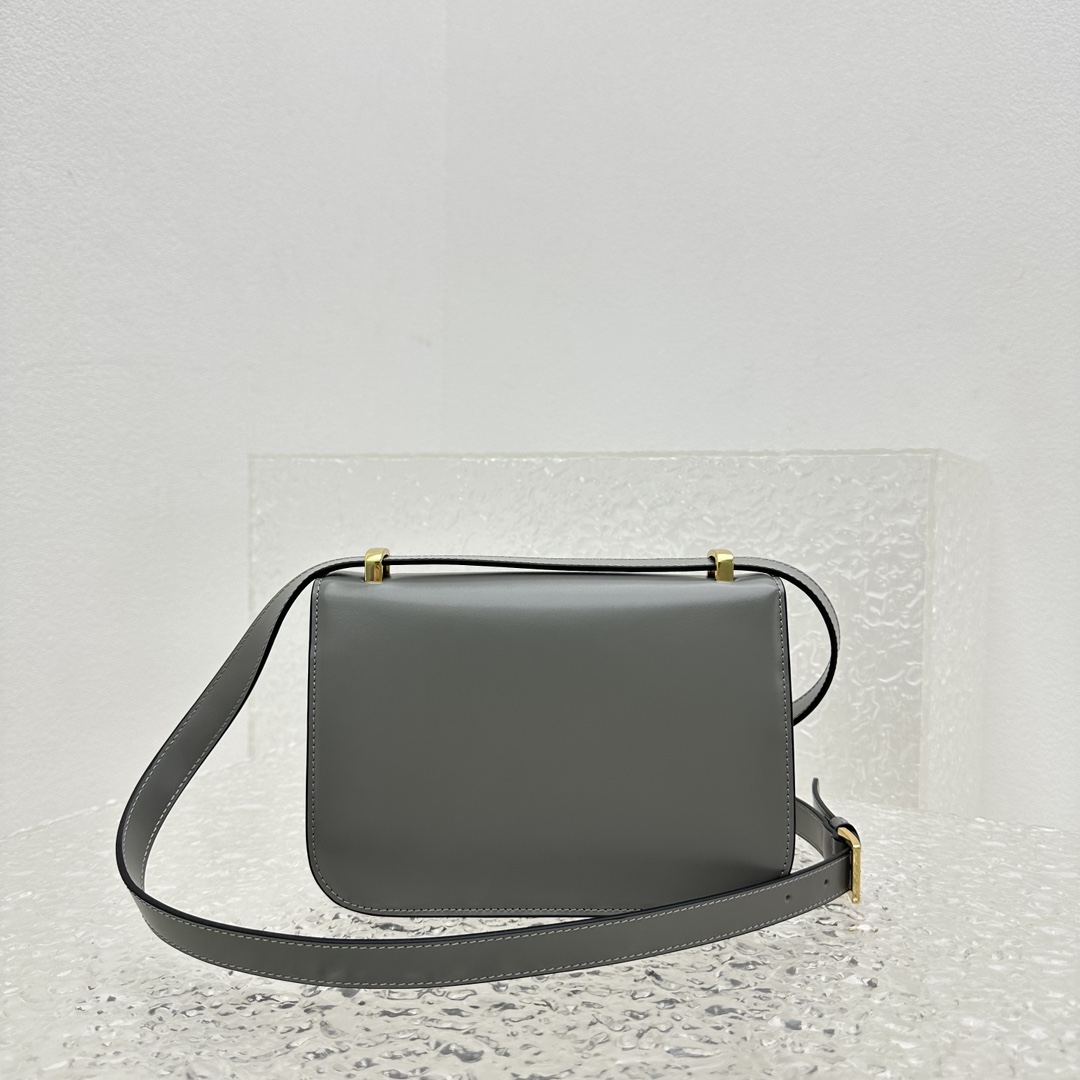 M*um*u box bag-20*13.5*5.5cm
