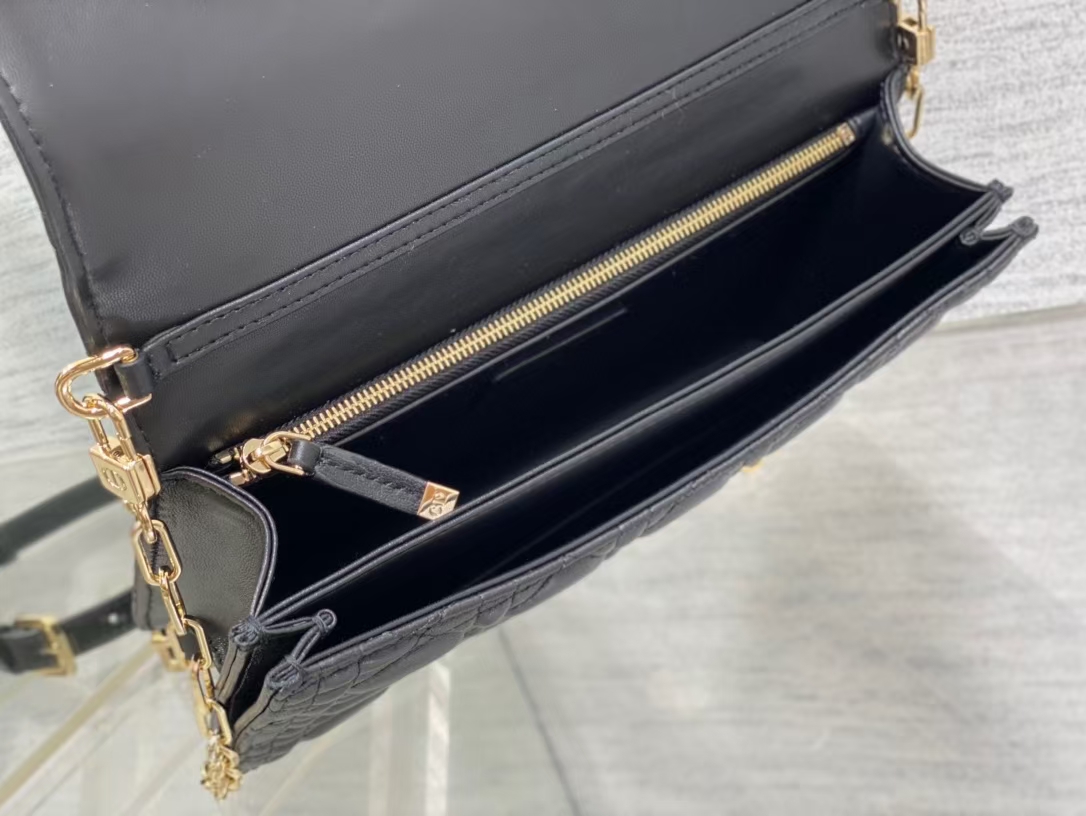 D*or miss carro bag-24*14*7.5cm