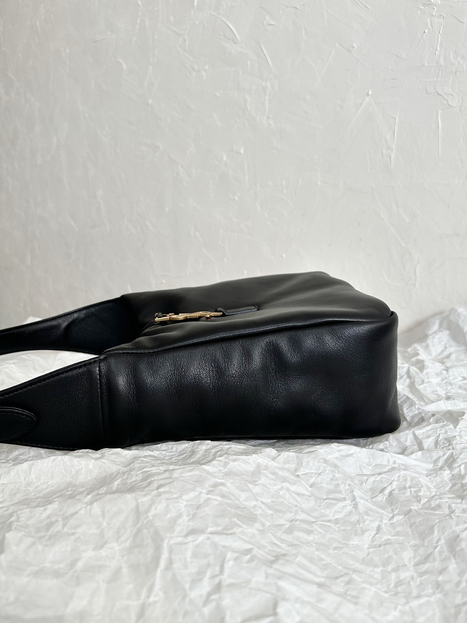 Y*L hobo bag-23×22×8.5cm