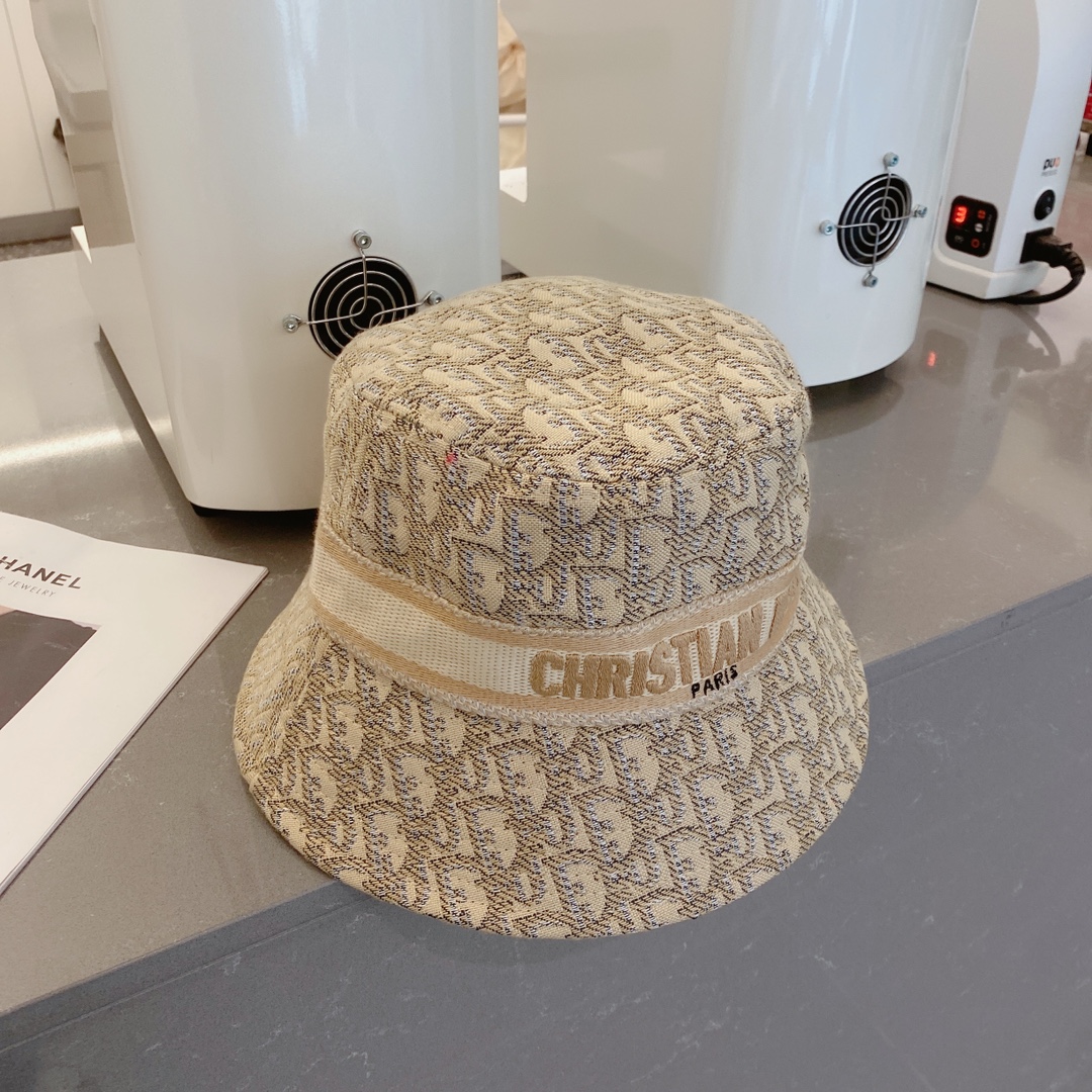D*or hats
