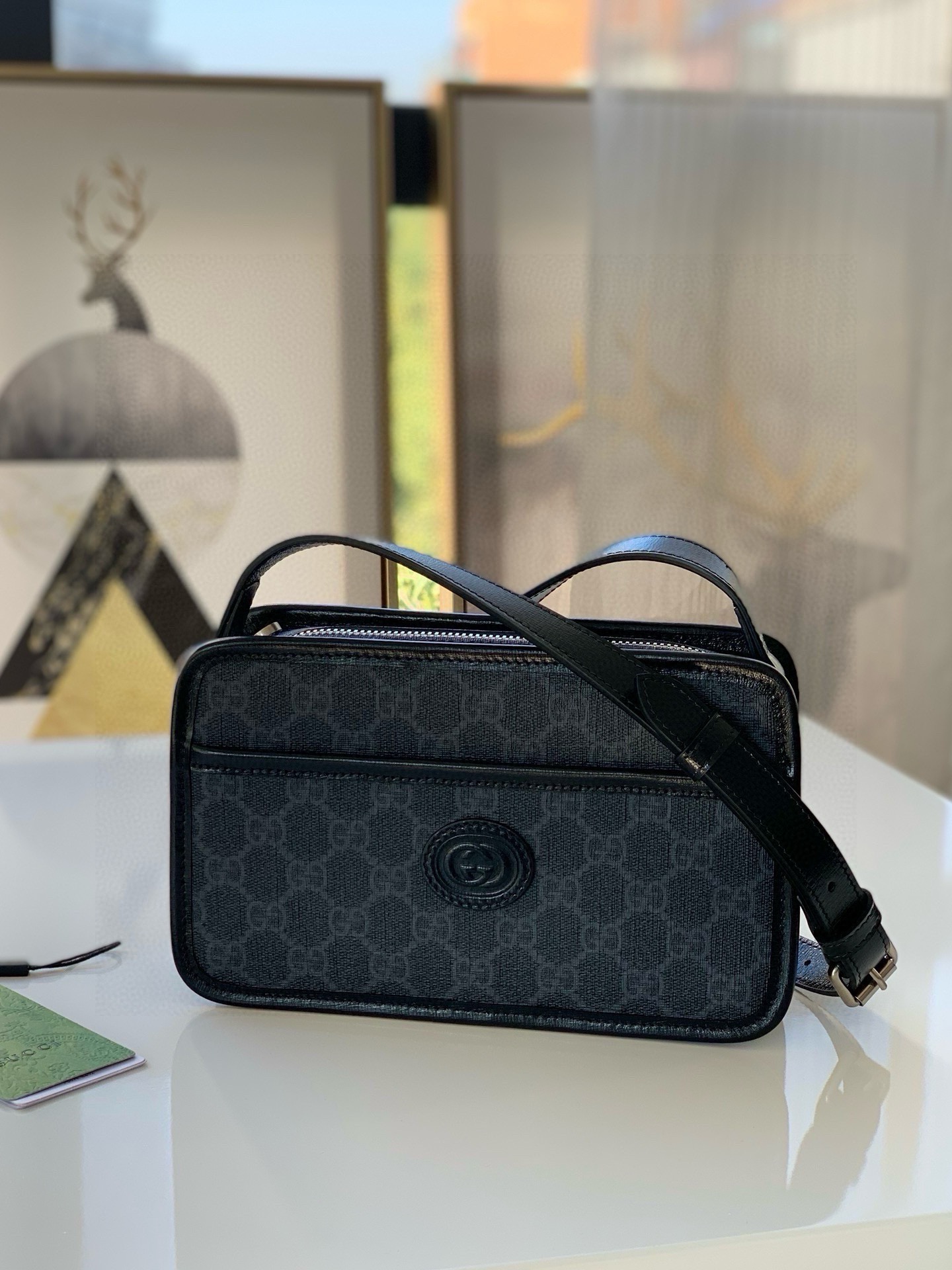 G*u*i camera bag-22.5x14x7cm
