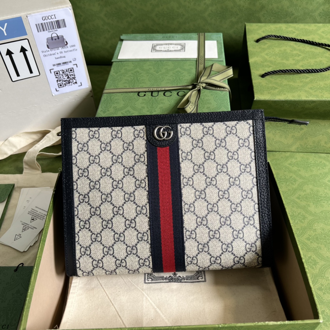 g*u*i gg S*p*e pouch- 26*20*5.6cm