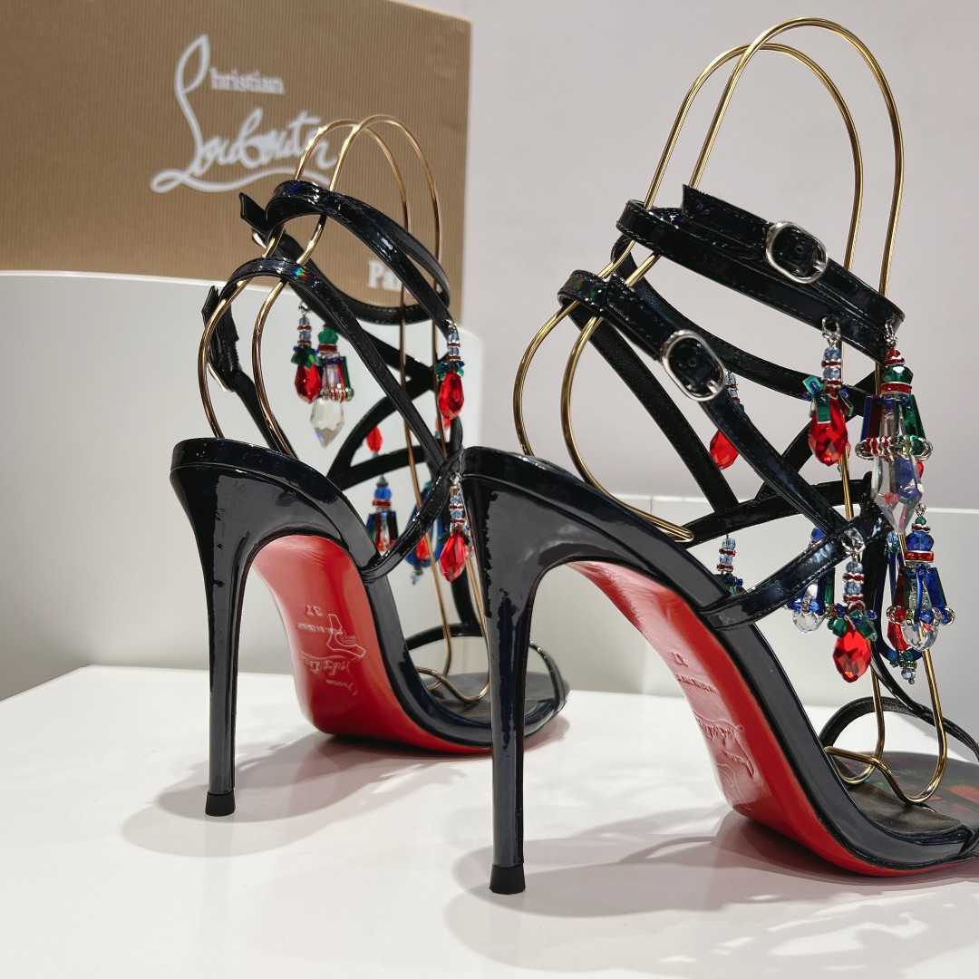 Ch**an louboutin slides