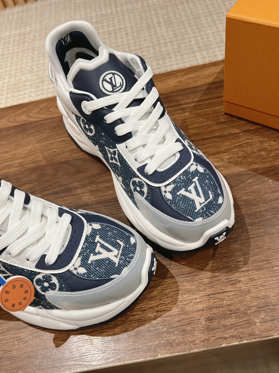 l0*is V*t0n run55 sneakers(eu35-eu41)