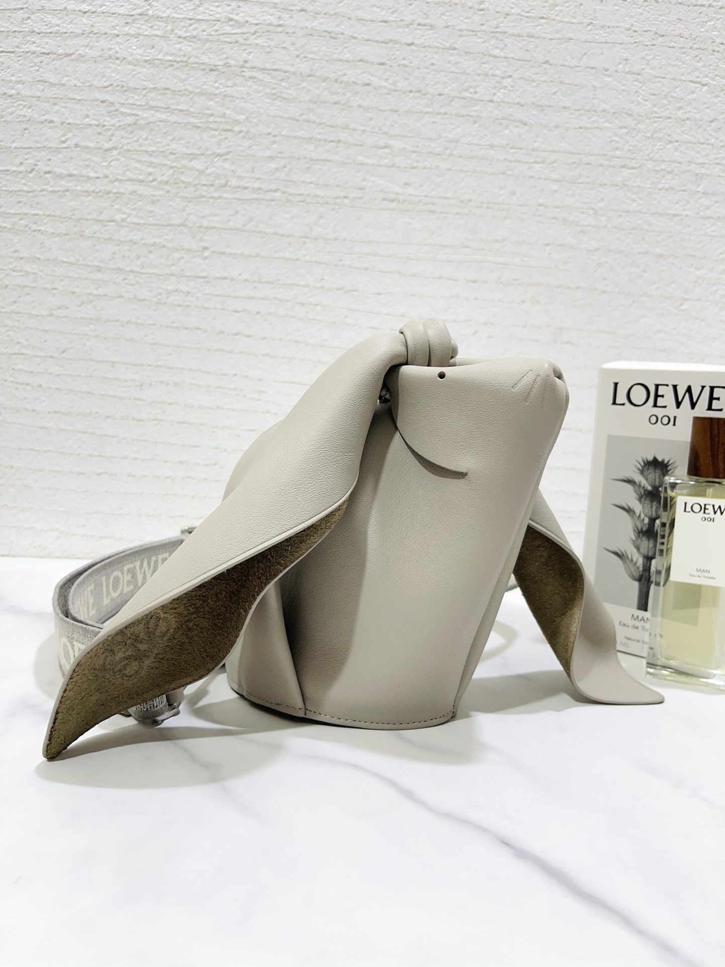 L0ew* bag-18.5*16*9cm