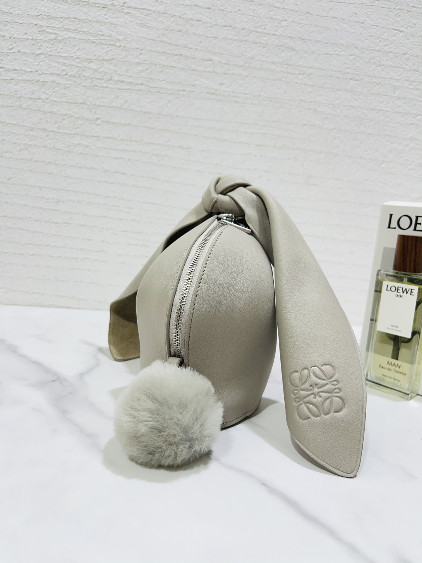 L0ew* bag-18.5*16*9cm