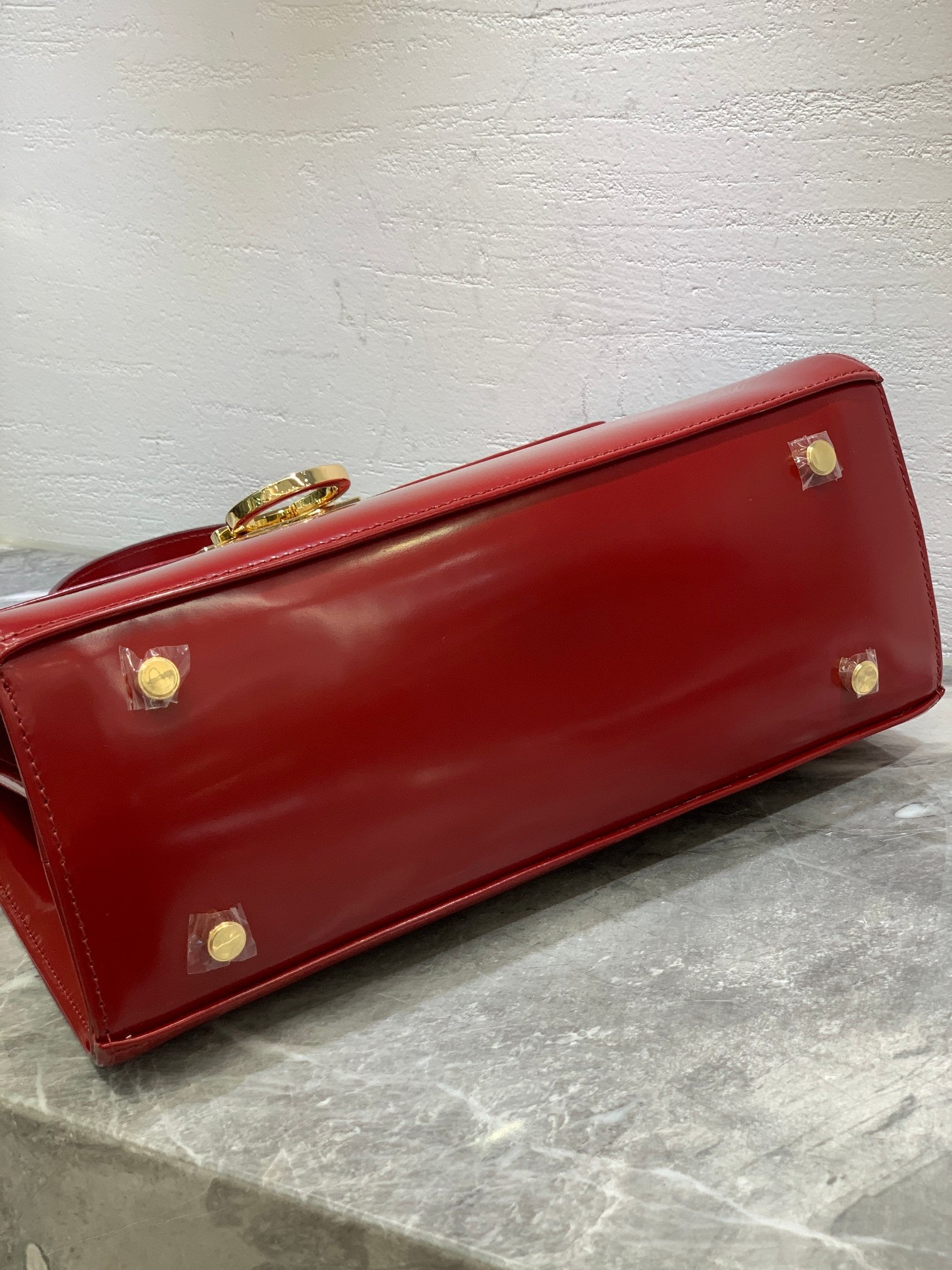 Ferragamo Tote-27×20×10CM