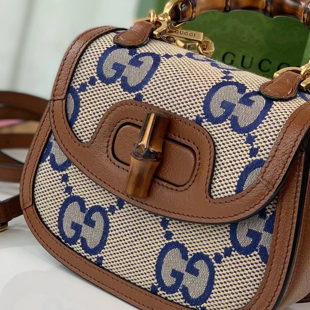 G*u*i bamboo bag-17*12*7.5cm