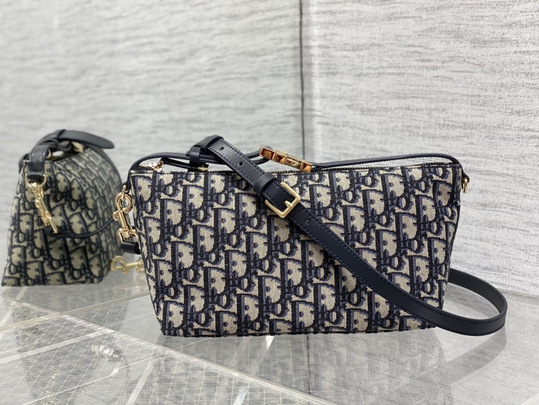 D*or vintage bag-22*13*9.5cm