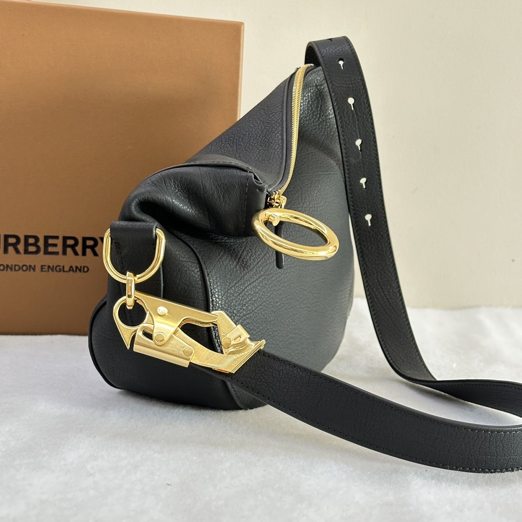 B**rry knight bag-24 x 8 x 23cm