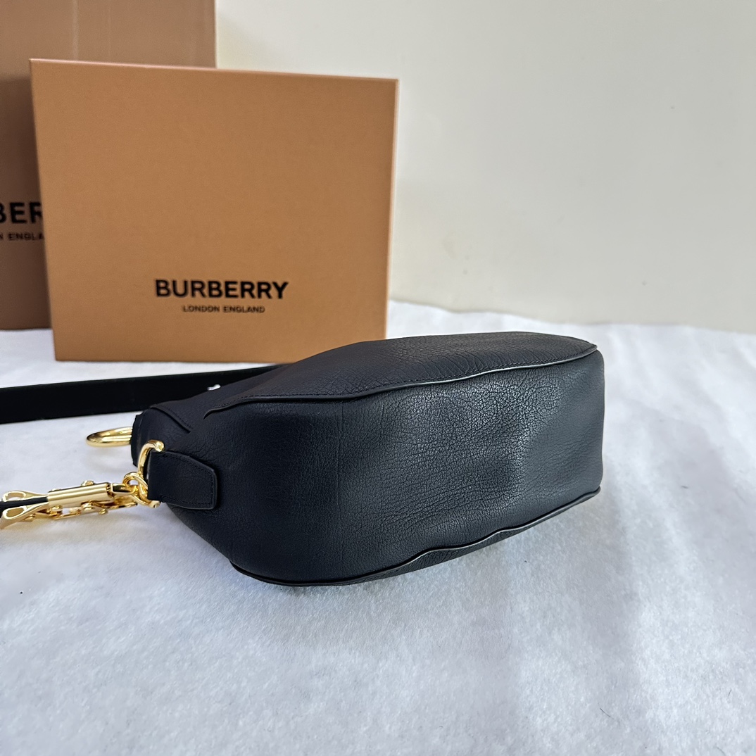 B**rry knight bag-24 x 8 x 23cm