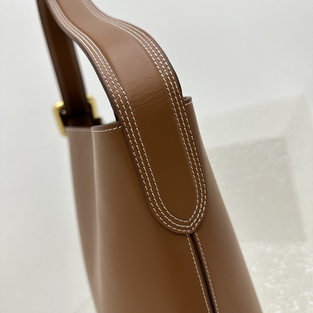 Ja*qvemvs bucket bag-30*33*14cm