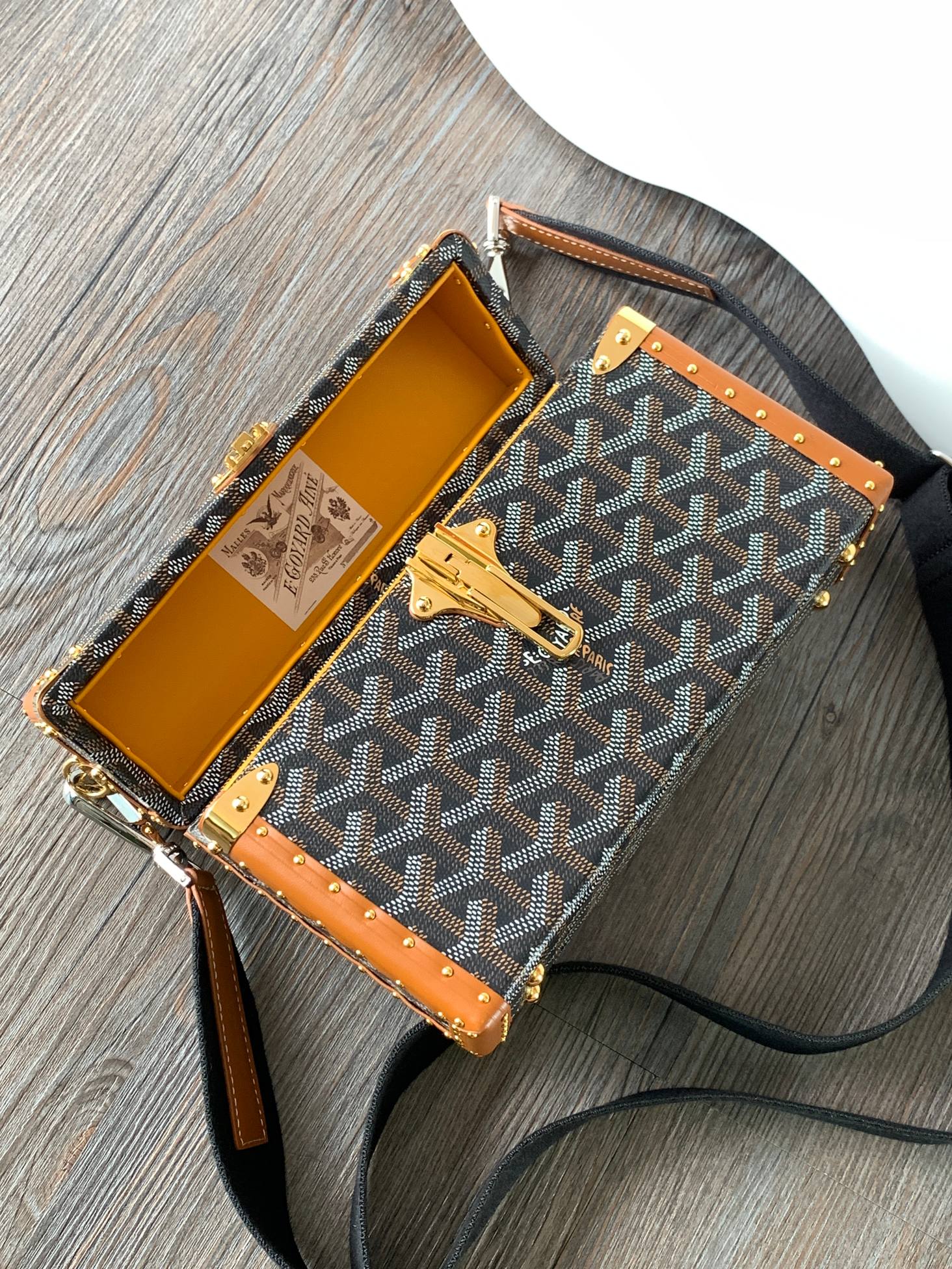 Go*ard cassette bag-21*15*6.5cm