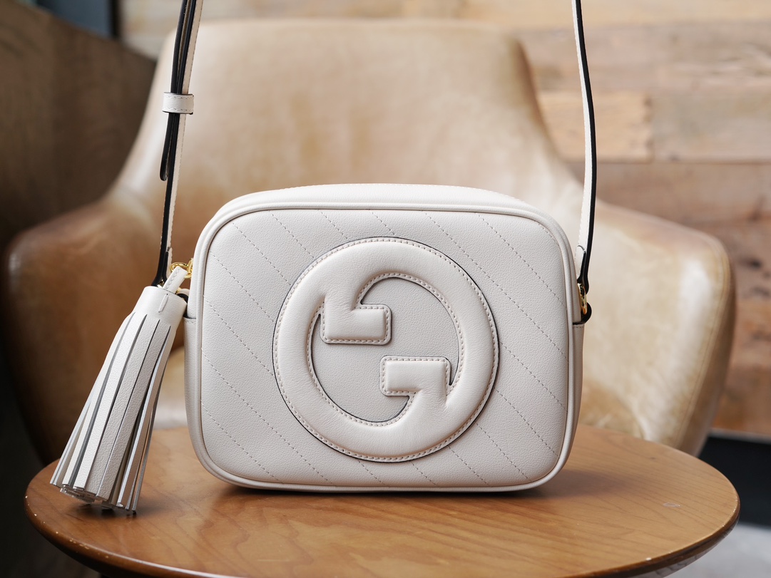 G*u*i blondie shoulder bag-21*15.5*5cm