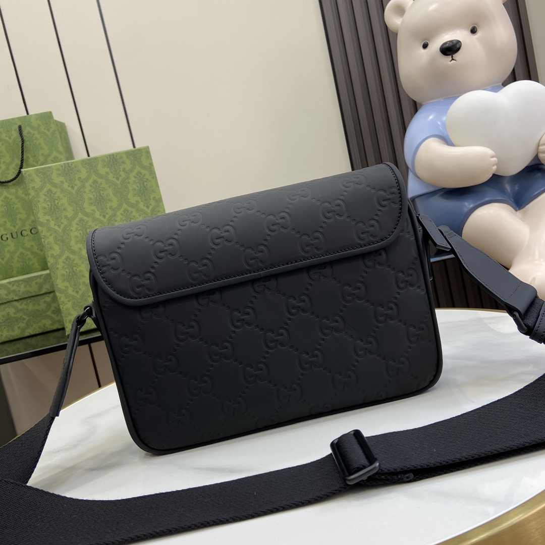 G*u*ishoulder bag-19*26*7cm