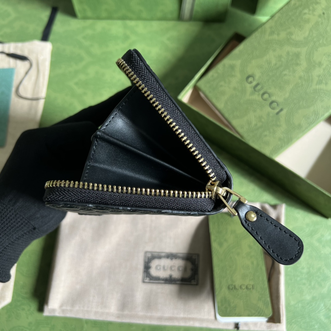 G*u*i wallet-19*10*2cm