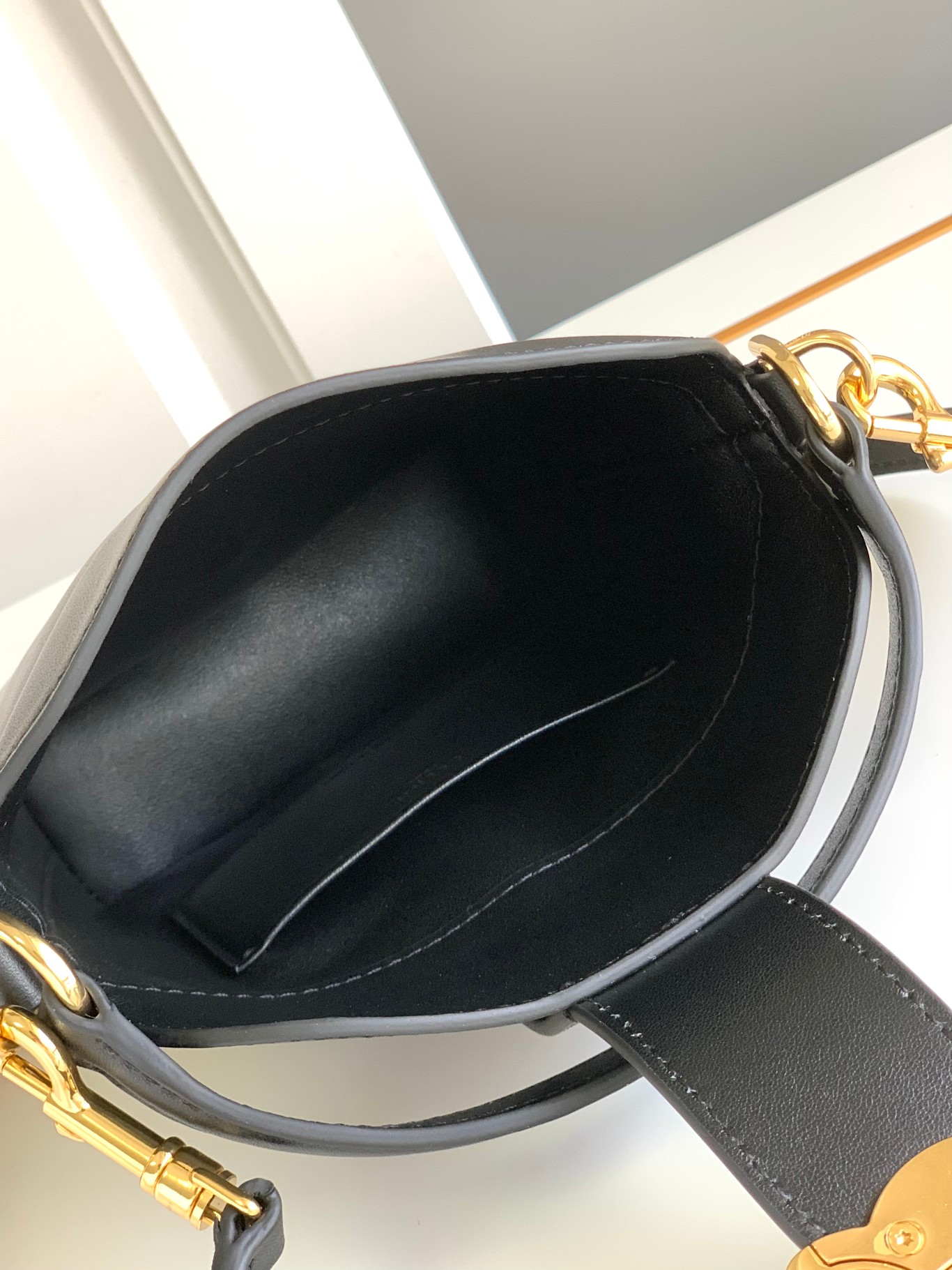 Ce**e triomphe bucket bag-12.5x5x14cm
