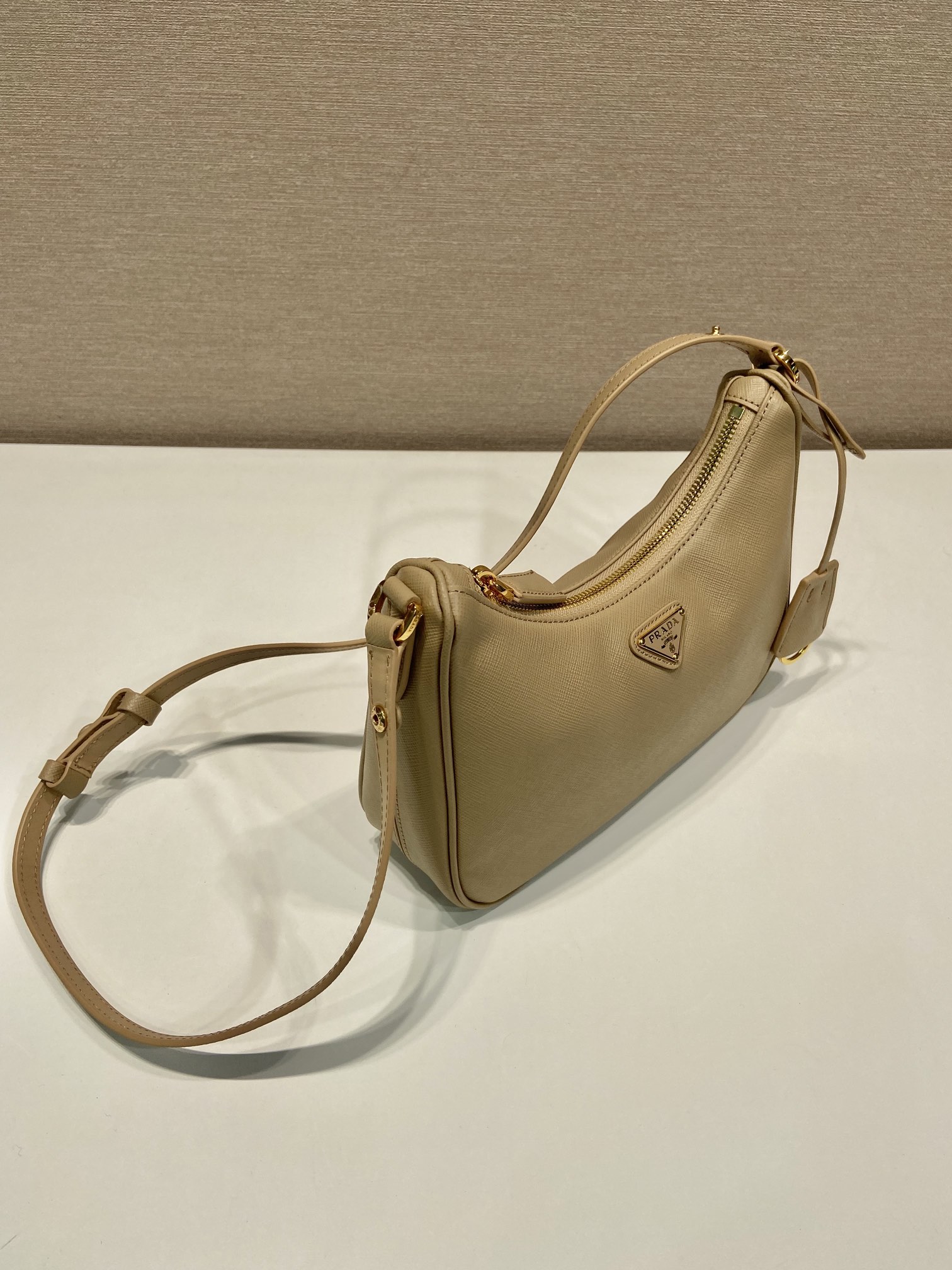 Pra*a nylon 1bc204b hobo bag-23*17*6.5cm