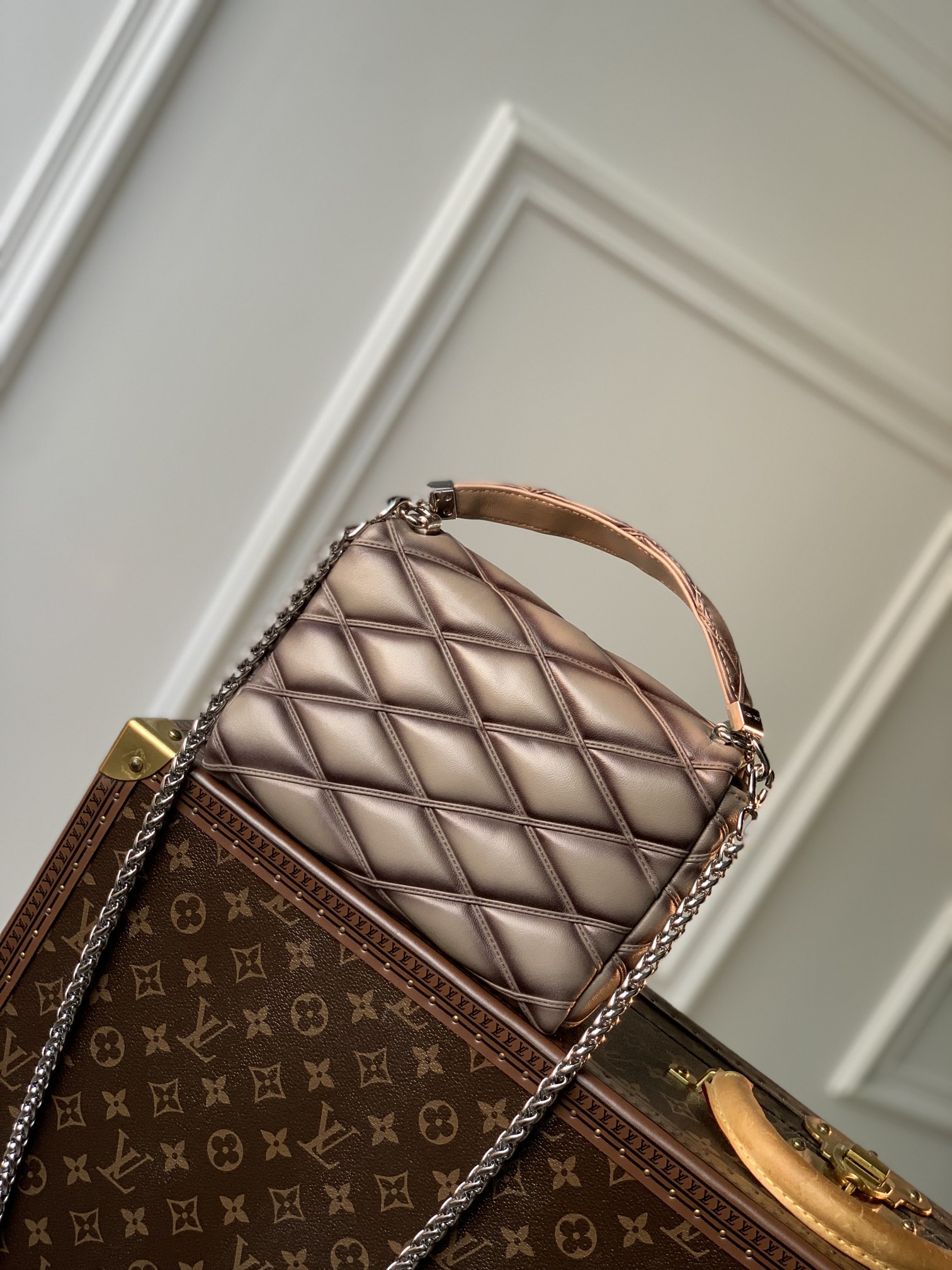 l0*is V*t0n go-14 bag-m22891-23.0 x 16.0 x 10cm