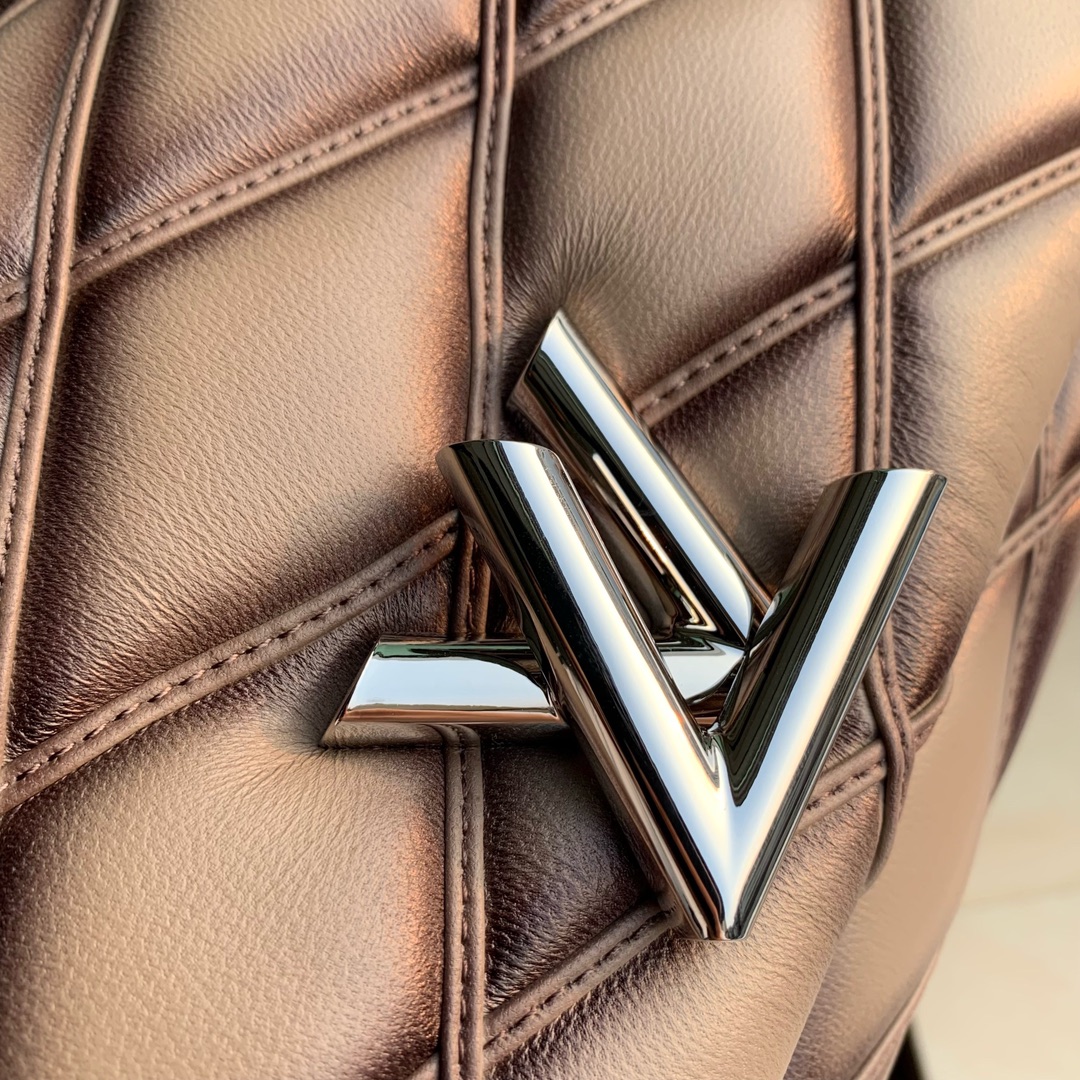 l0*is V*t0n go-14 bag-m22891-23.0 x 16.0 x 10cm