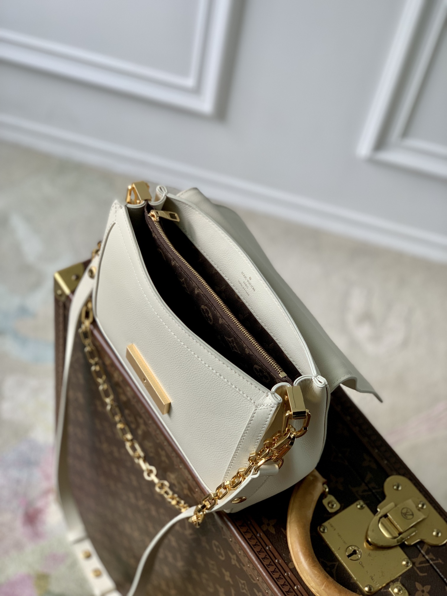 l0*is V*t0n dauphine soft -24*17*9cm
