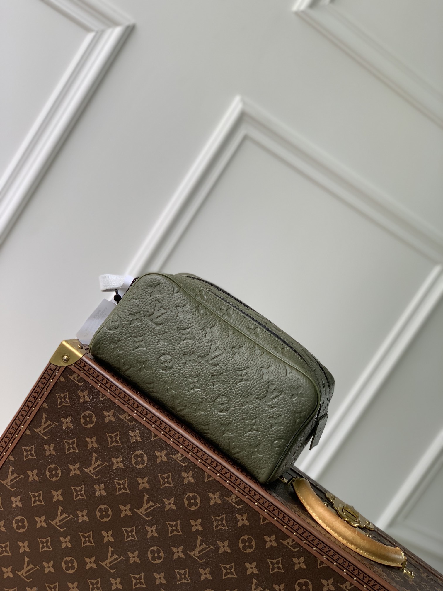 l0*is V*t0n locker dopp kit pouch -28 x 15 x 16.5cm