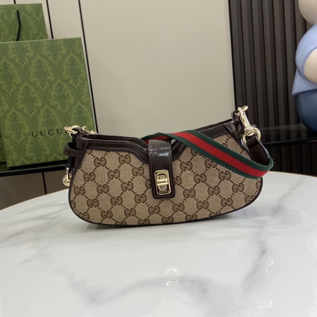 G*u*i moon side bag-12*24*5cm