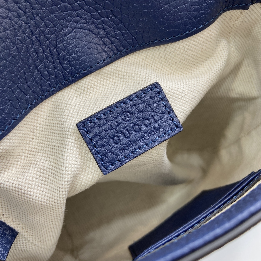 G*u*i messenger bag-14.5*18.5*4.5cm