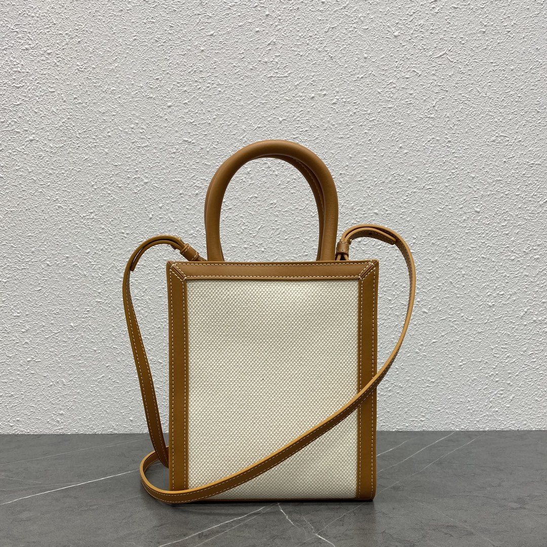 Ce**e triomphe mini cabas-17x20x6cm