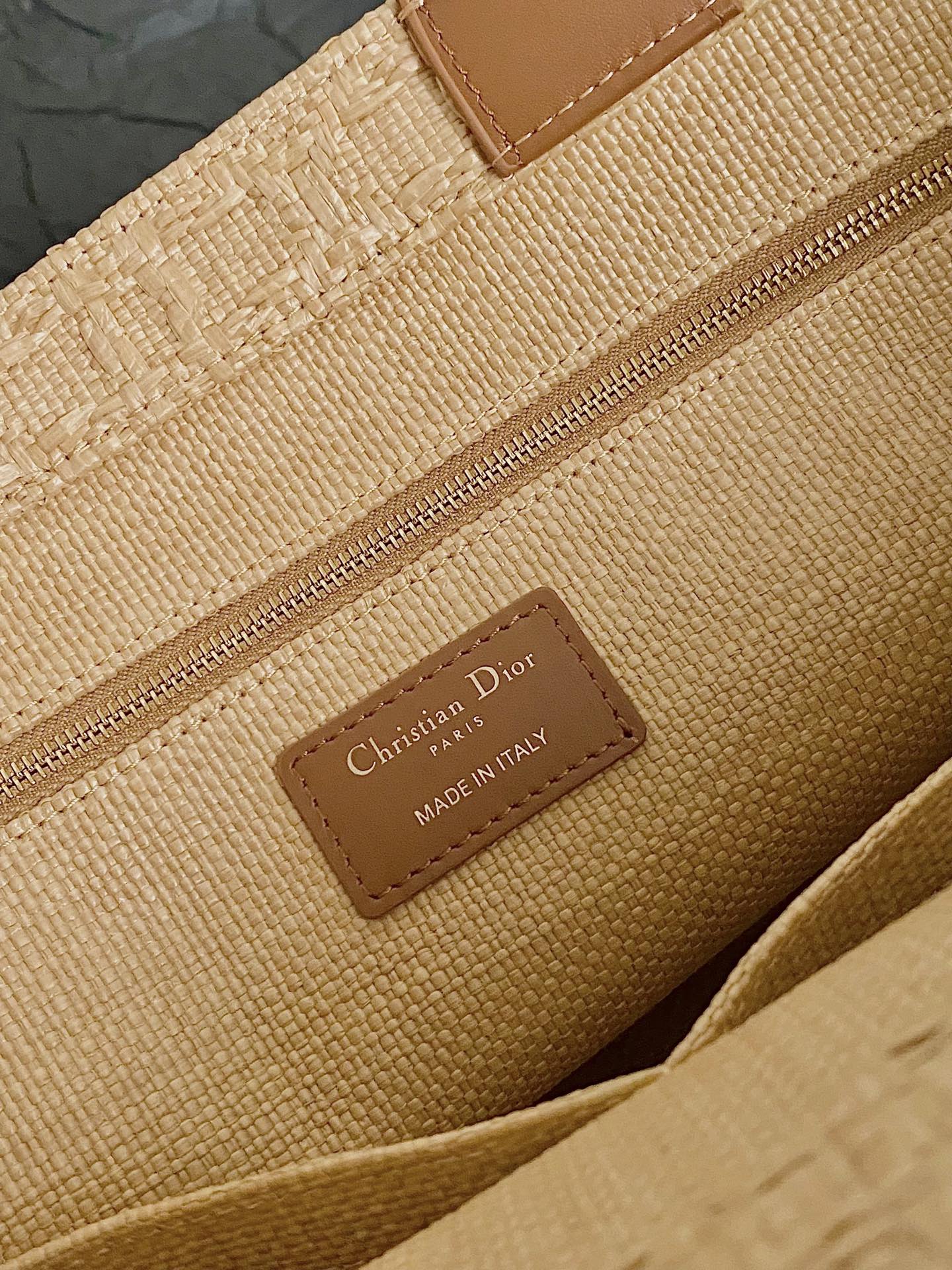 D*or book tote-36×16×27cm