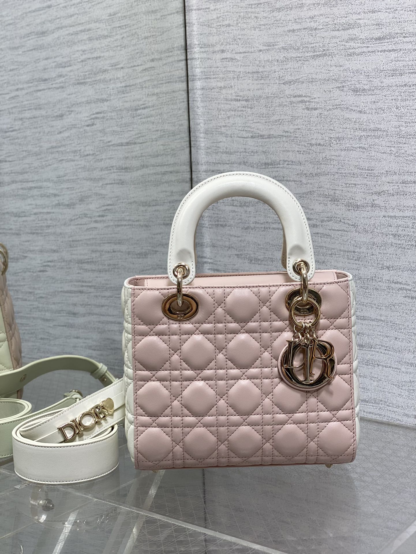 lady D*or bag-gold hardware-20*16.5*8cm