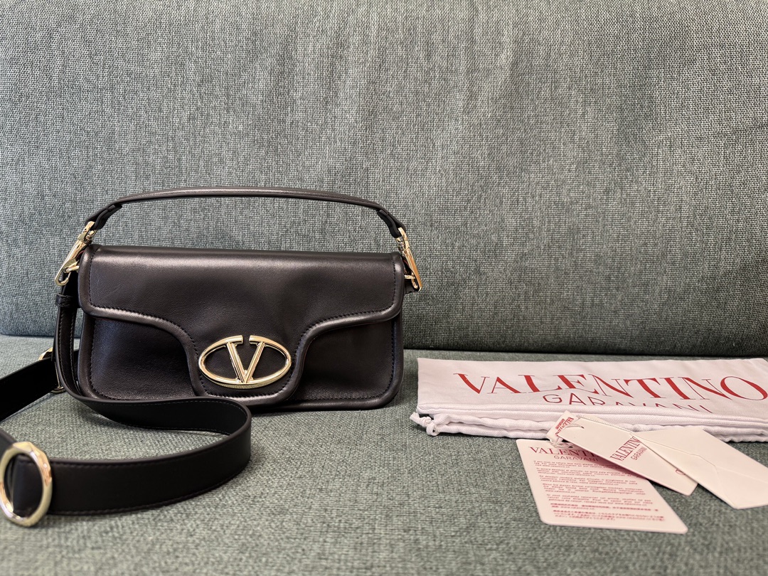 Va1e*ntin0 vlogo signature bag-26*1399cm