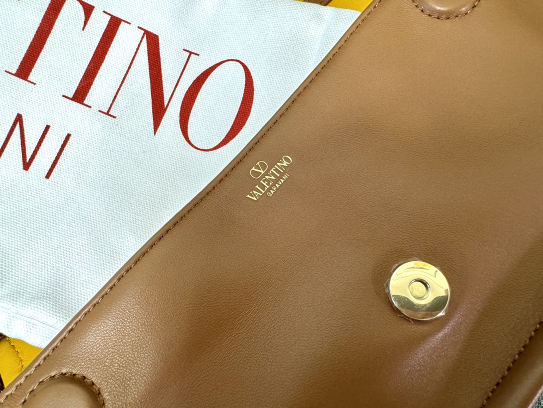 Va1e*ntin0 vlogo signature bag-26*1399cm