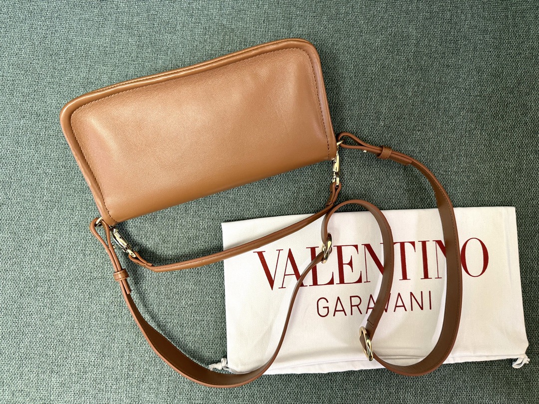 Va1e*ntin0 vlogo signature bag-26*1399cm