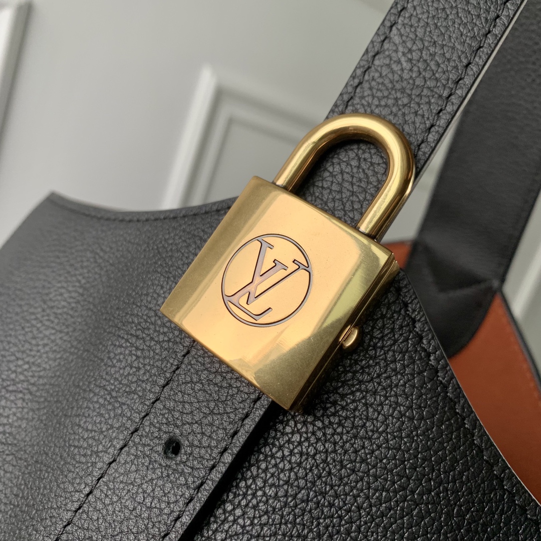 l0*is V*t0n low key hobo-m24856-31 x 35 x 18cm