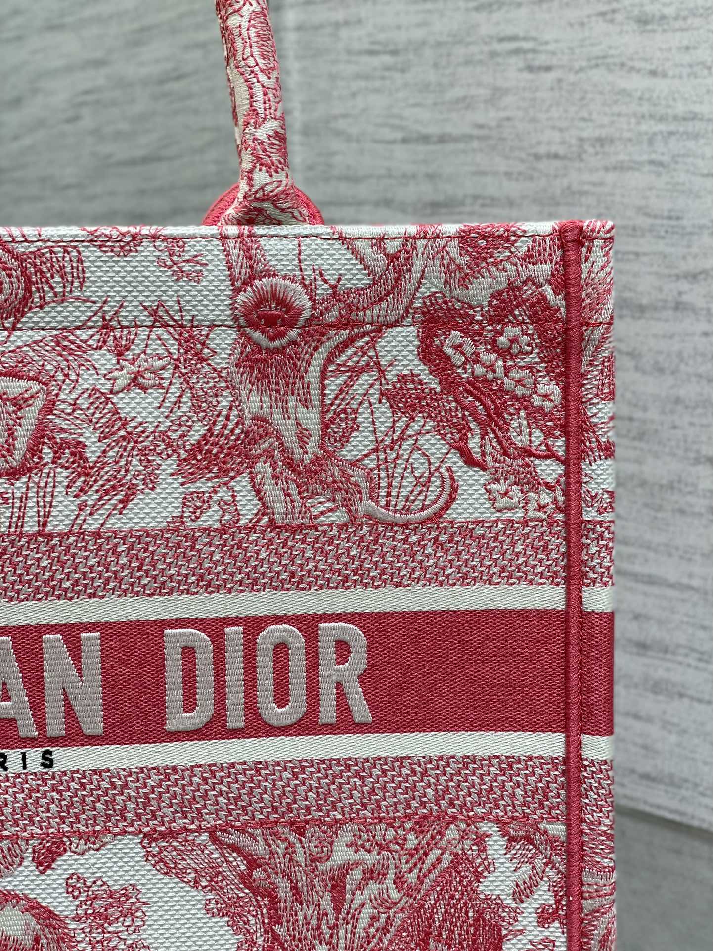 D*or small book tote-36.5cm
